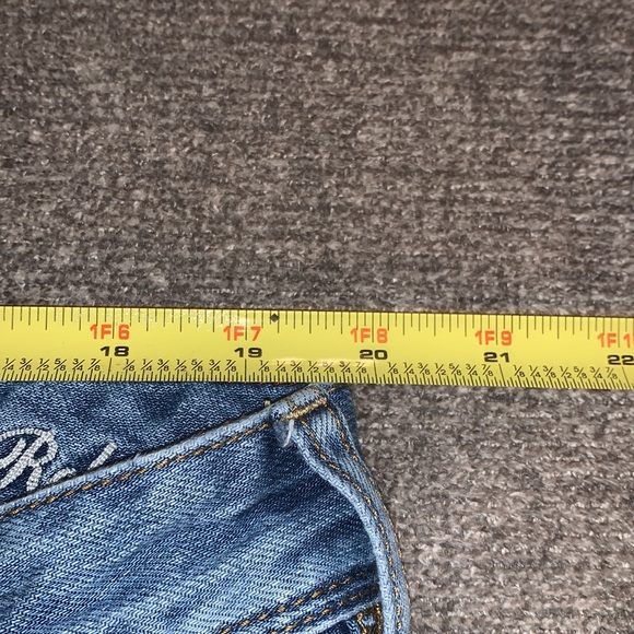 Tommy Bahama Jeans - Picture 8 of 10